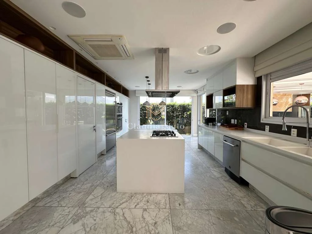 Casa com 5 suítes e cozinha integrada de 900 m² — photo 4