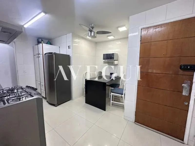 Furnished 5-bedroom apartment 200 m² with a closed kitchen — photo 20