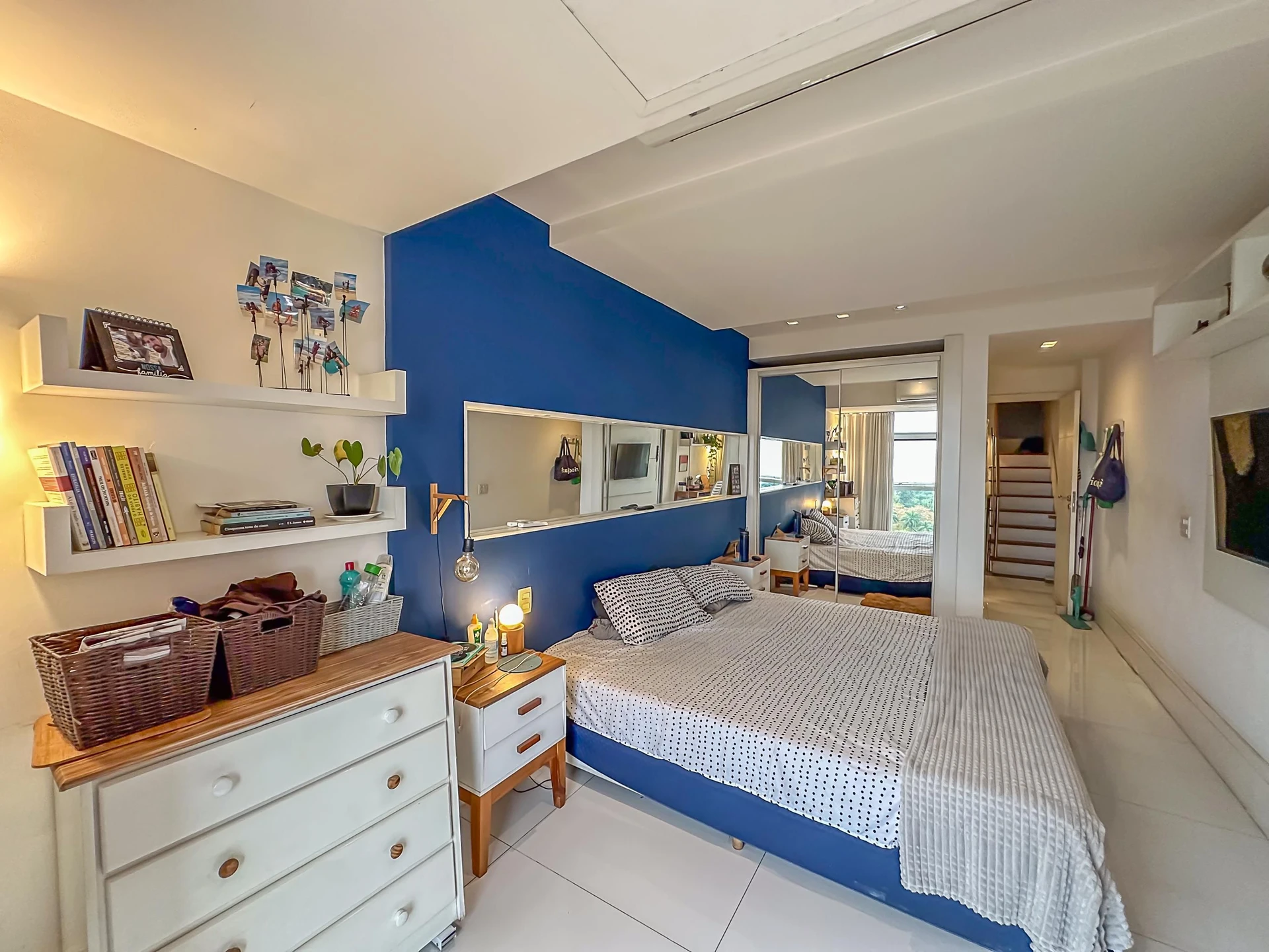 Furnished 2-bedroom apartment with 2 bathrooms — photo 13
