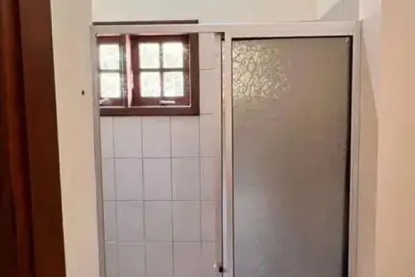 Furnished house with 3 bedrooms and 360 m² — photo 18