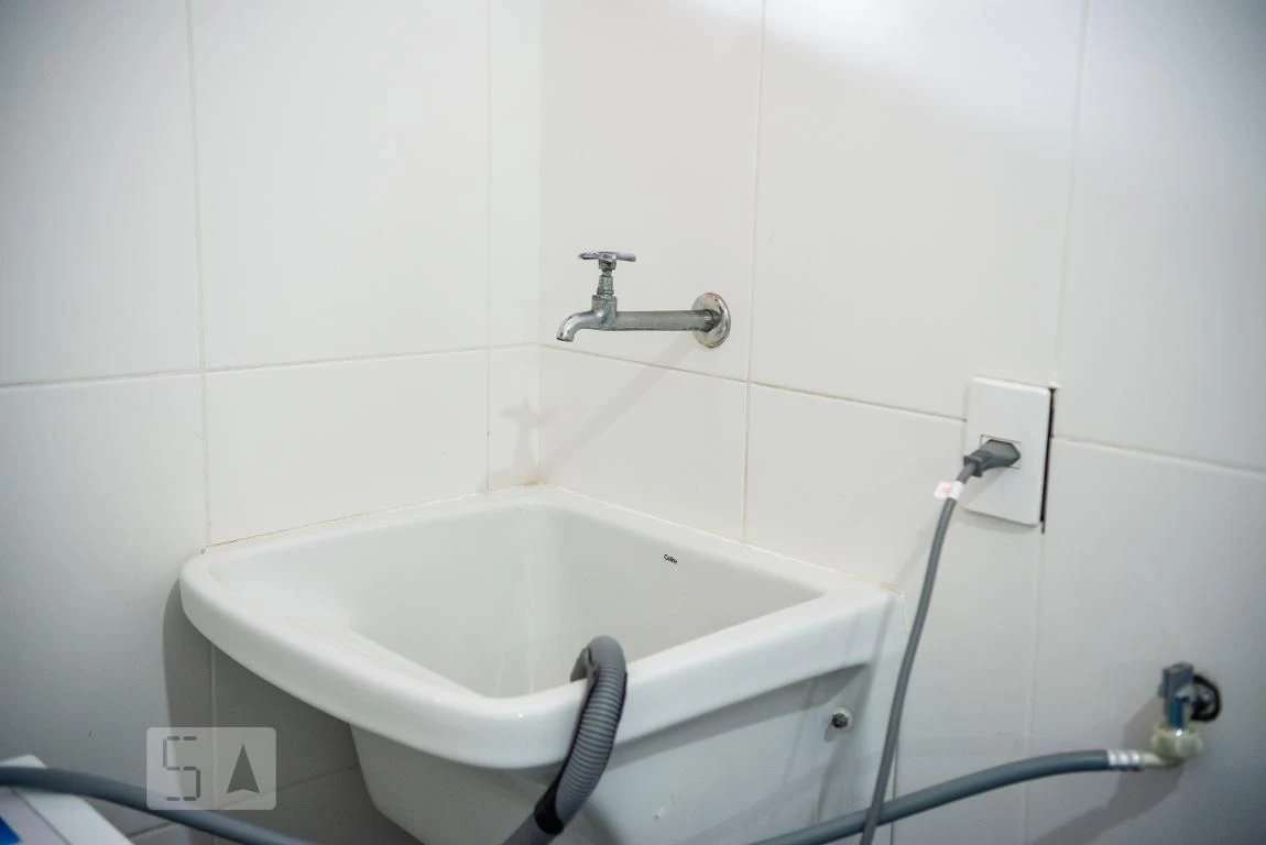 Furnished 1-bedroom apartment with balcony — photo 17