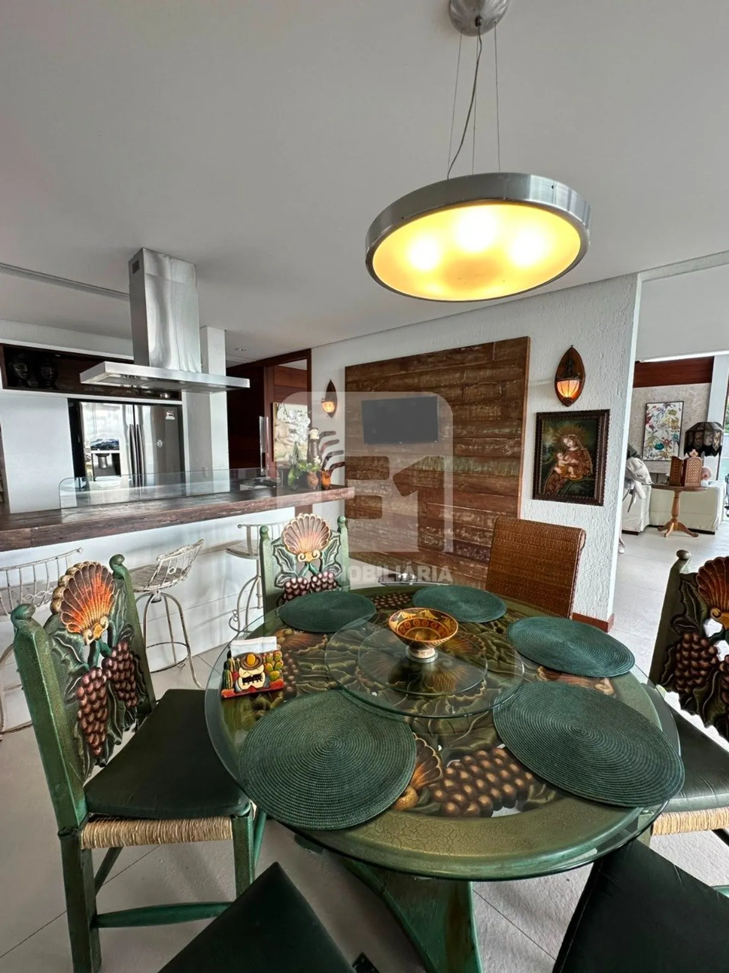 Furnished house with 6 bedrooms and 650 m² total — photo 90