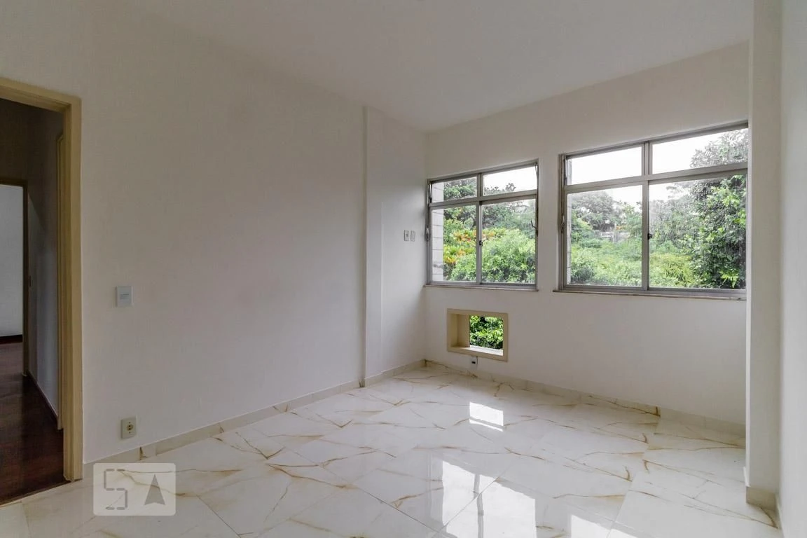 2-bedroom rental apartment with 1 bathroom and parking — photo 20