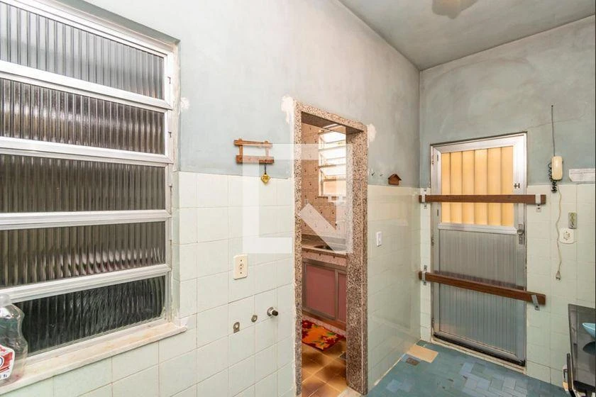 Дом с 5 спальнями и закрытой кухней 558 м² — photo 31