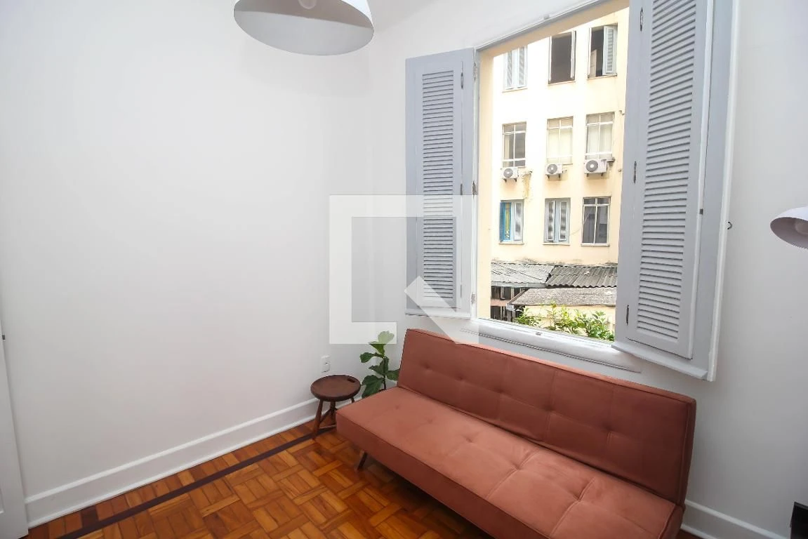 Furnished apartment with an open gas kitchen — photo 33