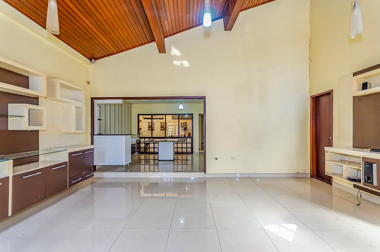 3-bedroom house with a garden in Curitiba — photo 4