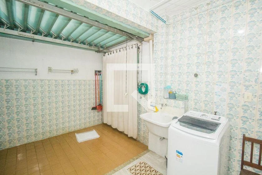 Furnished 2-bedroom apartment with 2 bathrooms — photo 4