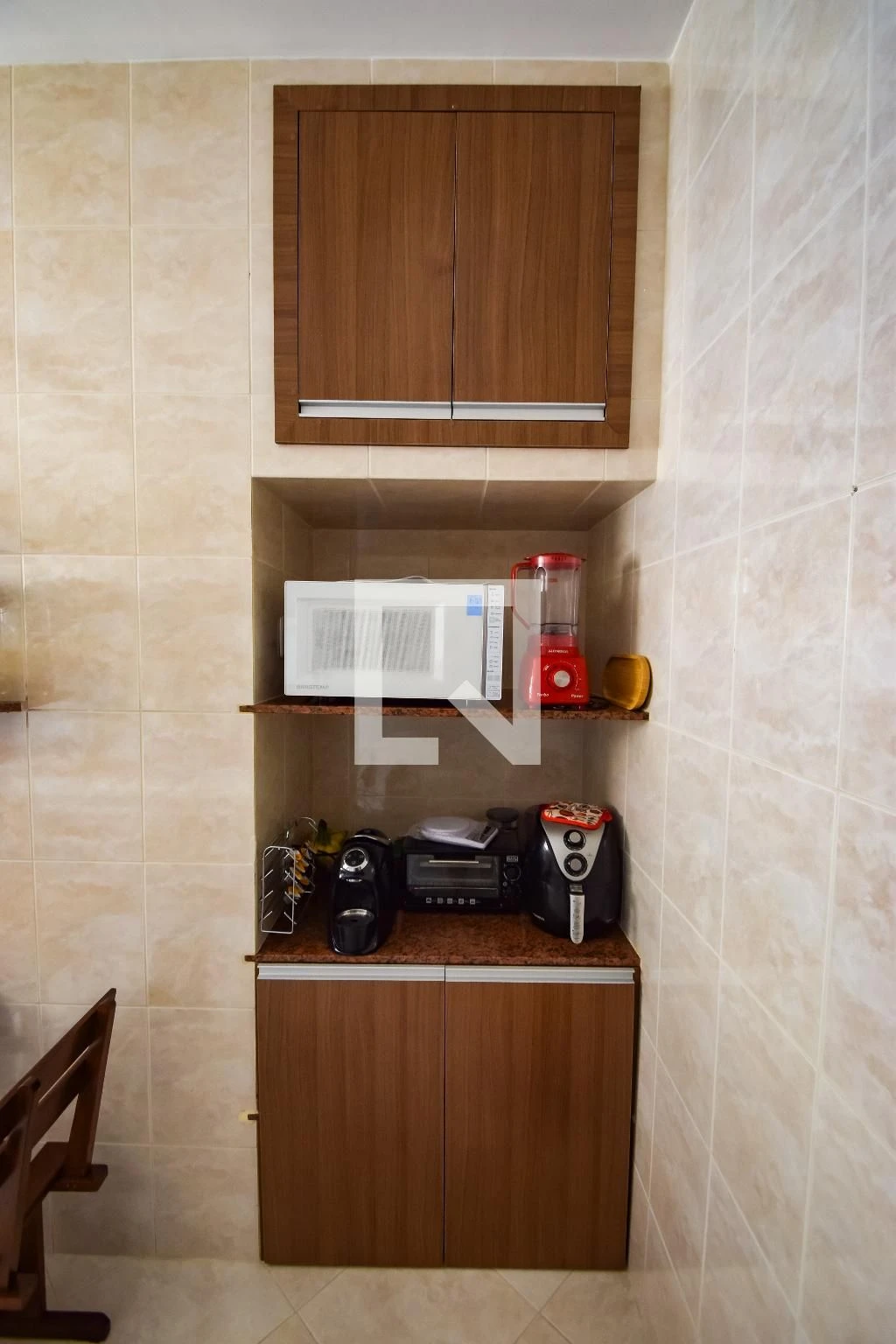 Casa mobiliada com 6 quartos e 3 suítes com jardim e BBQ — photo 84