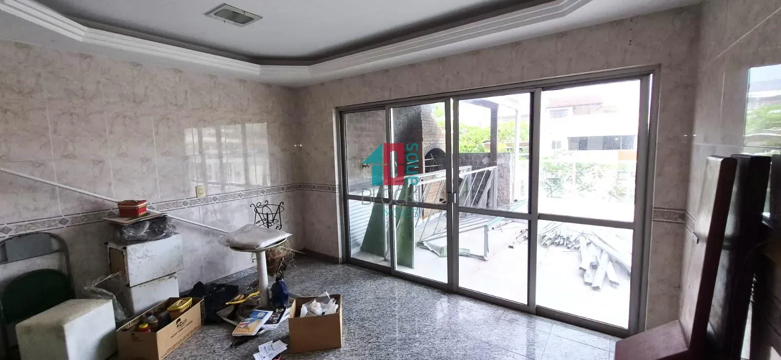 Apartamento com 4 quartos e cozinha separada — photo 13