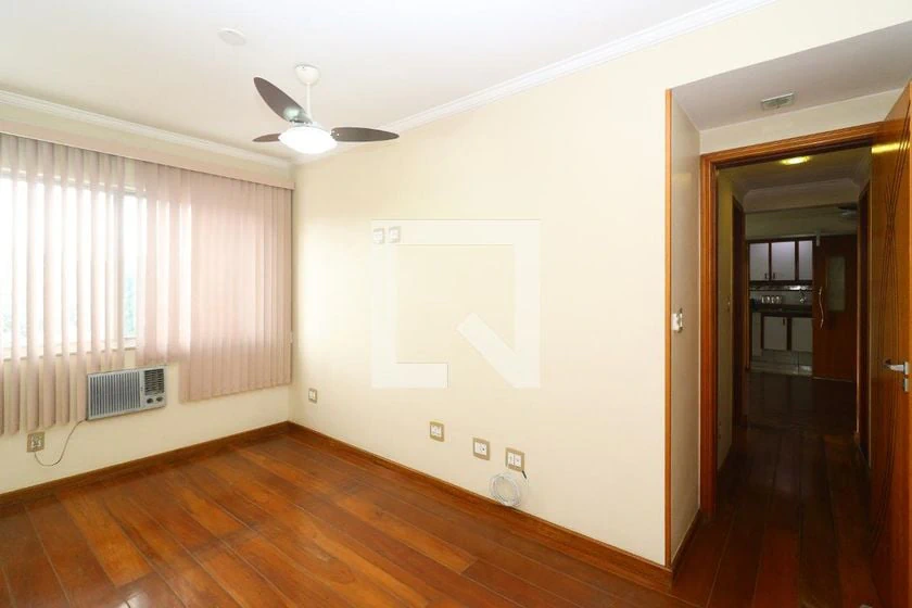 Apartment, 77 m², with wood or laminate floors — photo 12