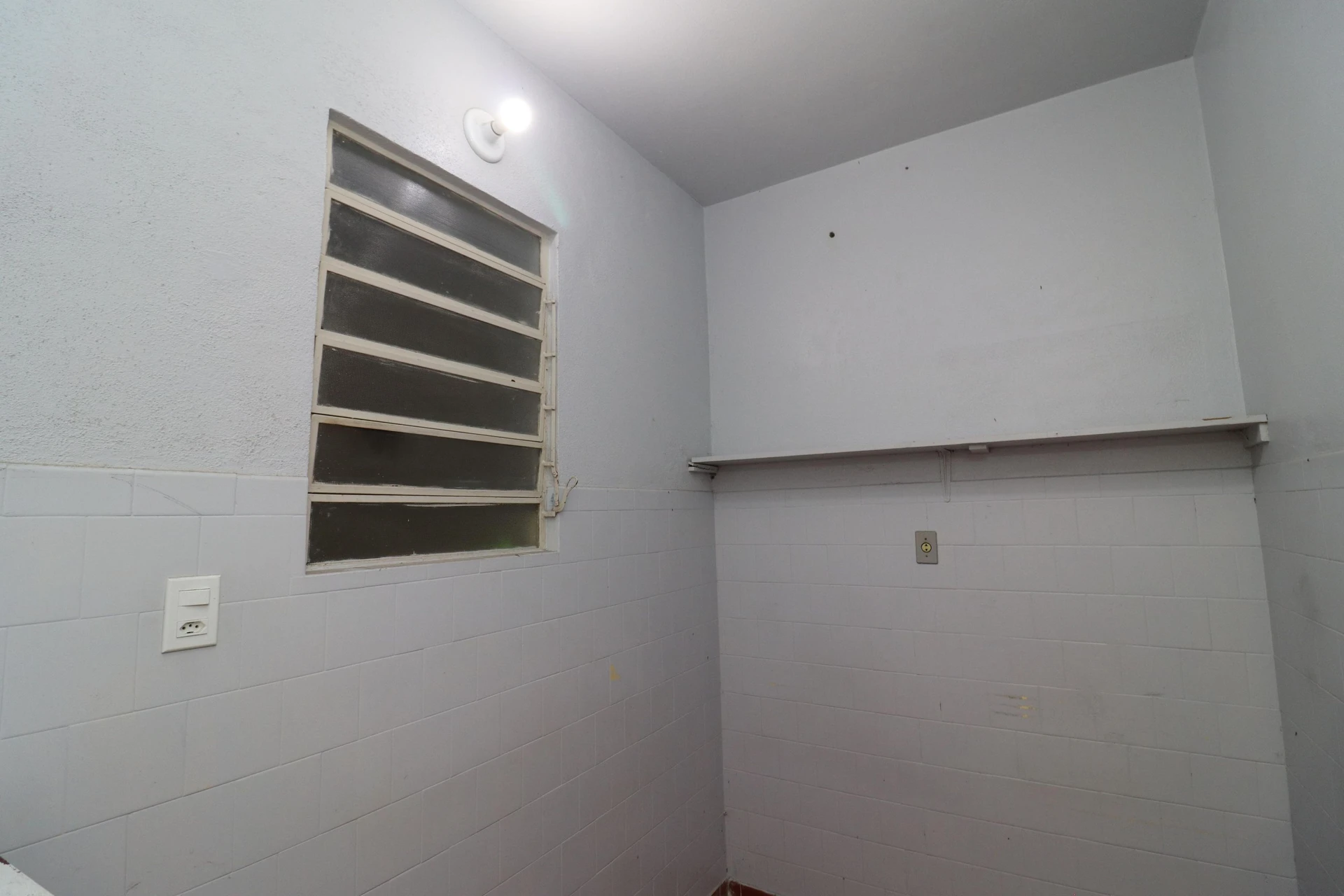 10-bedroom house with a bathtub in Rio de Janeiro — photo 115
