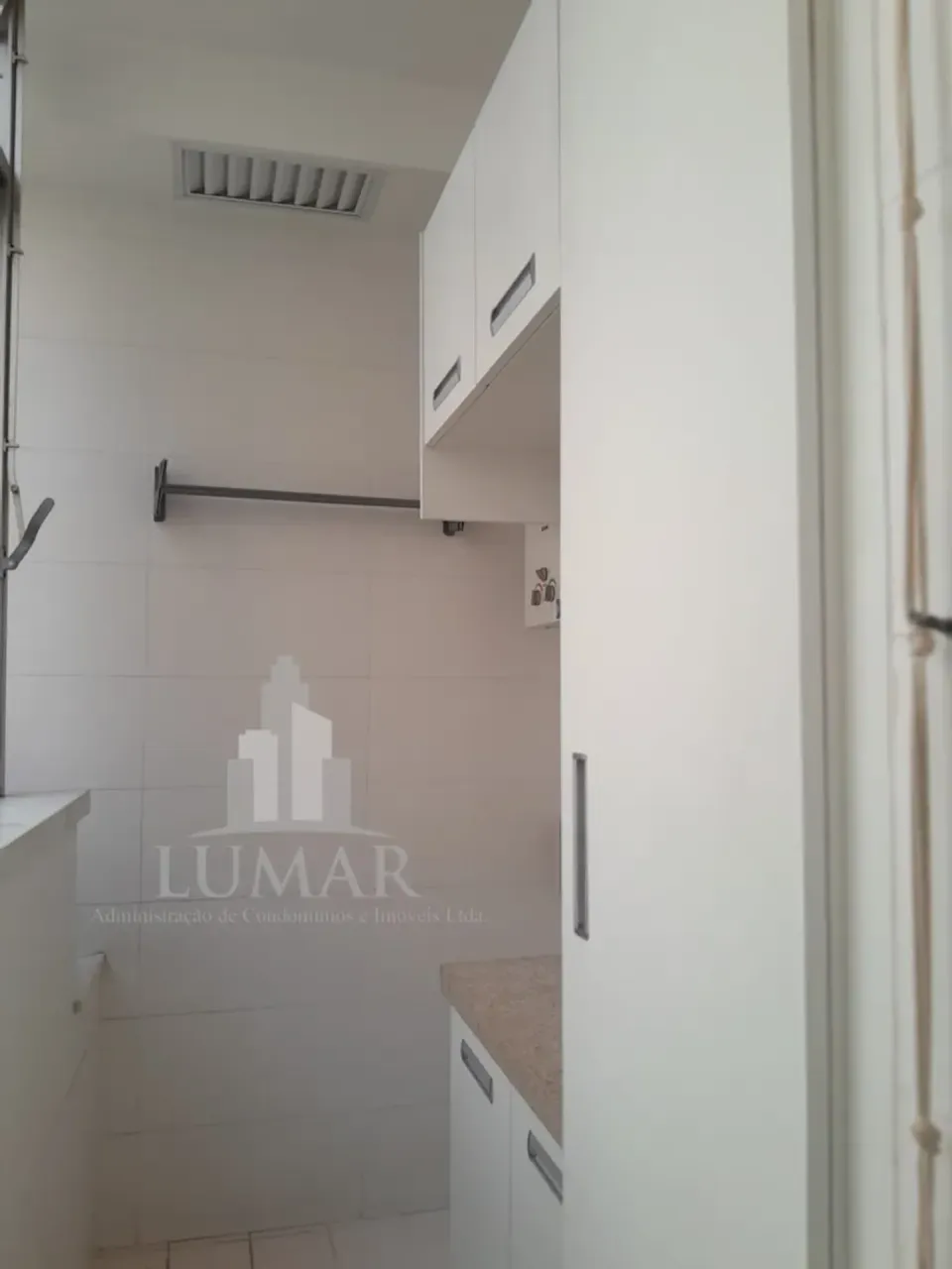 Apartamento sem mobília reformado com 2 quartos e vaga — photo 13