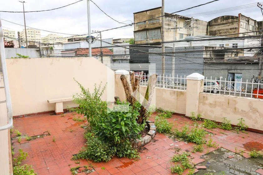 Casa de 248 m² e 2 quartos, Quintino Bocaiúva