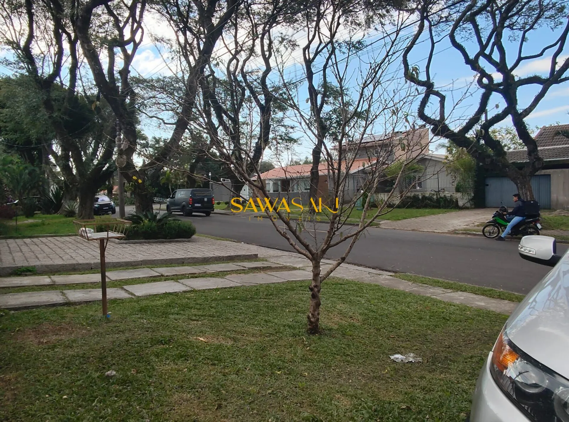 Two-story house with 3 bedrooms and 3 parking spaces — photo 22