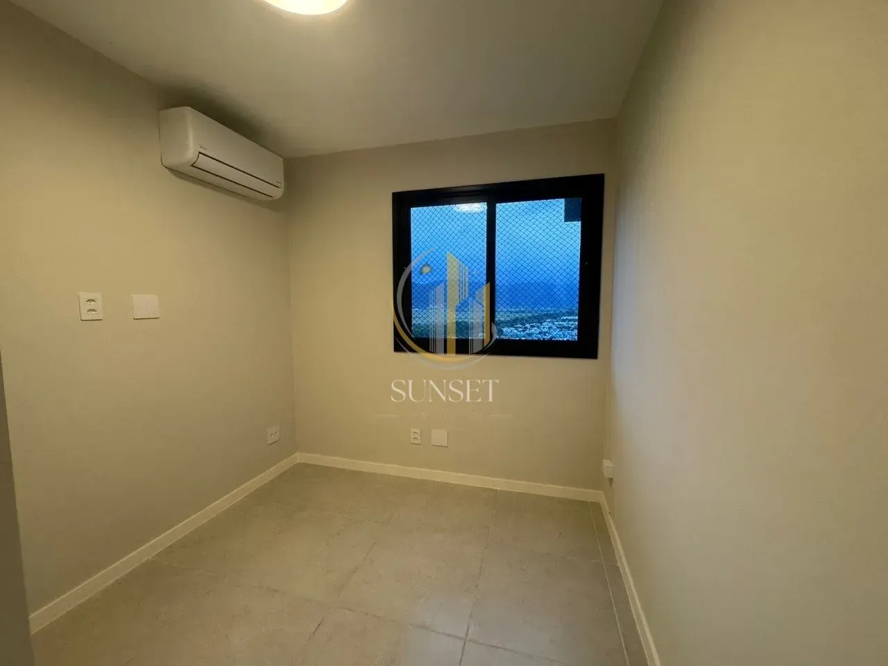 Apartment with a closed gas kitchen and 3 bedrooms — photo 14