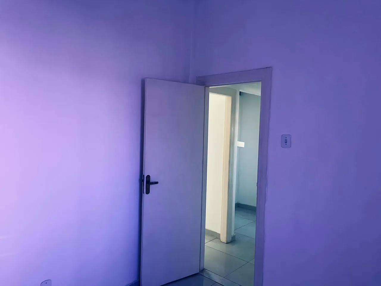 Unfurnished 2-bedroom apartment with a gas kitchen — photo 19