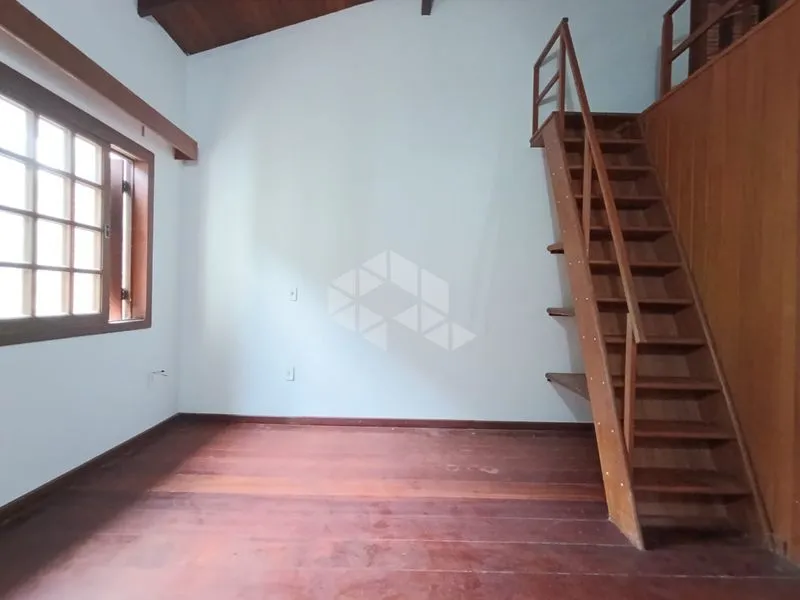 Furnished 360 m² house with 3 bedrooms and 6 parking spaces — photo 20