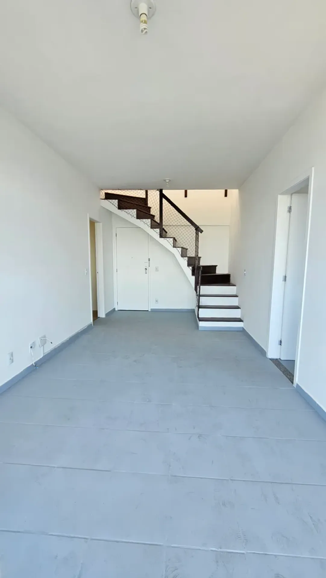 111 m² apartment with a separate fitted kitchen — photo 12
