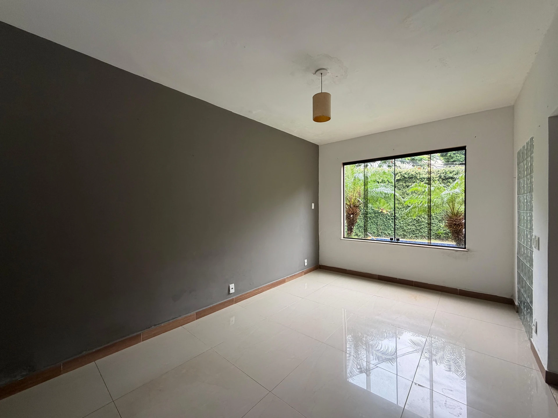 One-bedroom house with a washing machine — photo 21