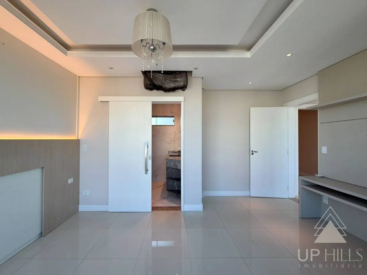 Casa com 3 suítes e cozinha aberta com fogão a gás — photo 61