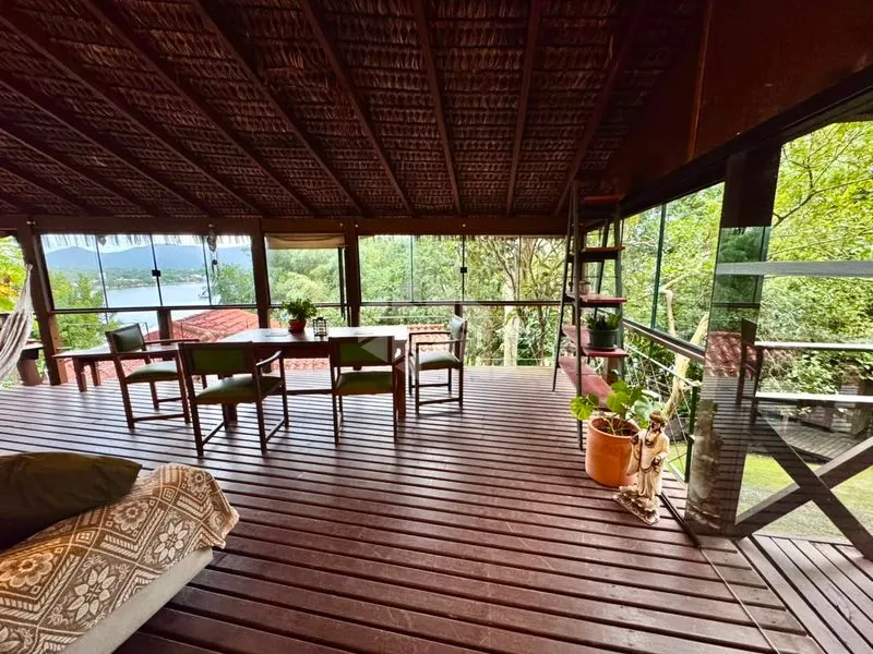 Furnished 80 m² loft with views of water — photo 6