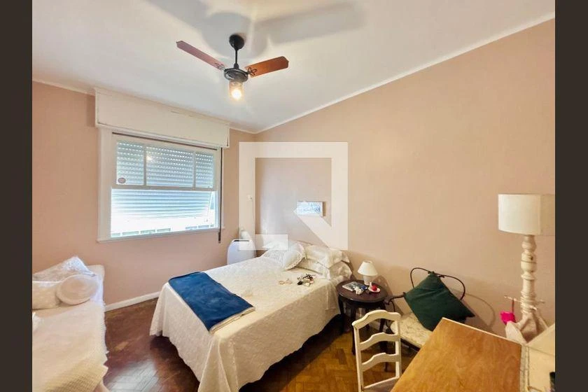 Furnished apartment with 3 bedrooms and 200 m² — photo 20