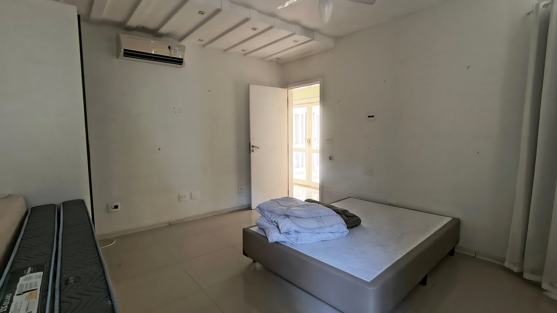 Furnished house with 7 bedrooms and open-plan kitchen — photo 16