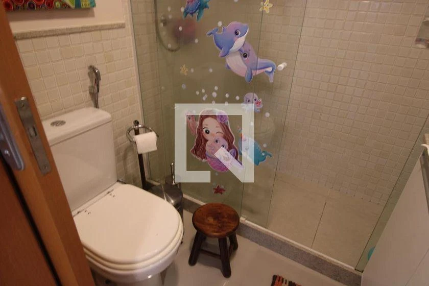 Furnished apartment, 112 m², with a glass-enclosed balcony — photo 22