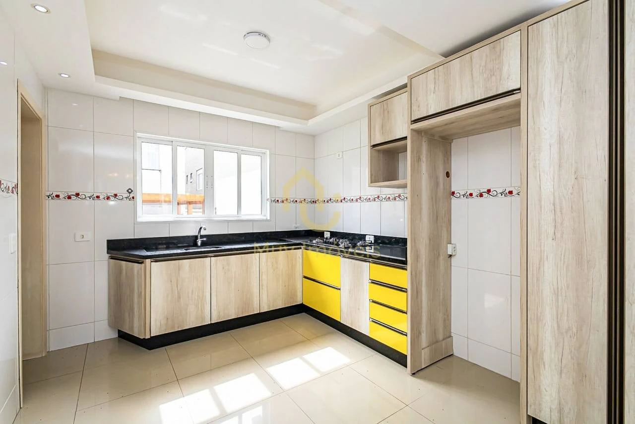 Casa de 200 m² com 3 quartos e jardim privativo