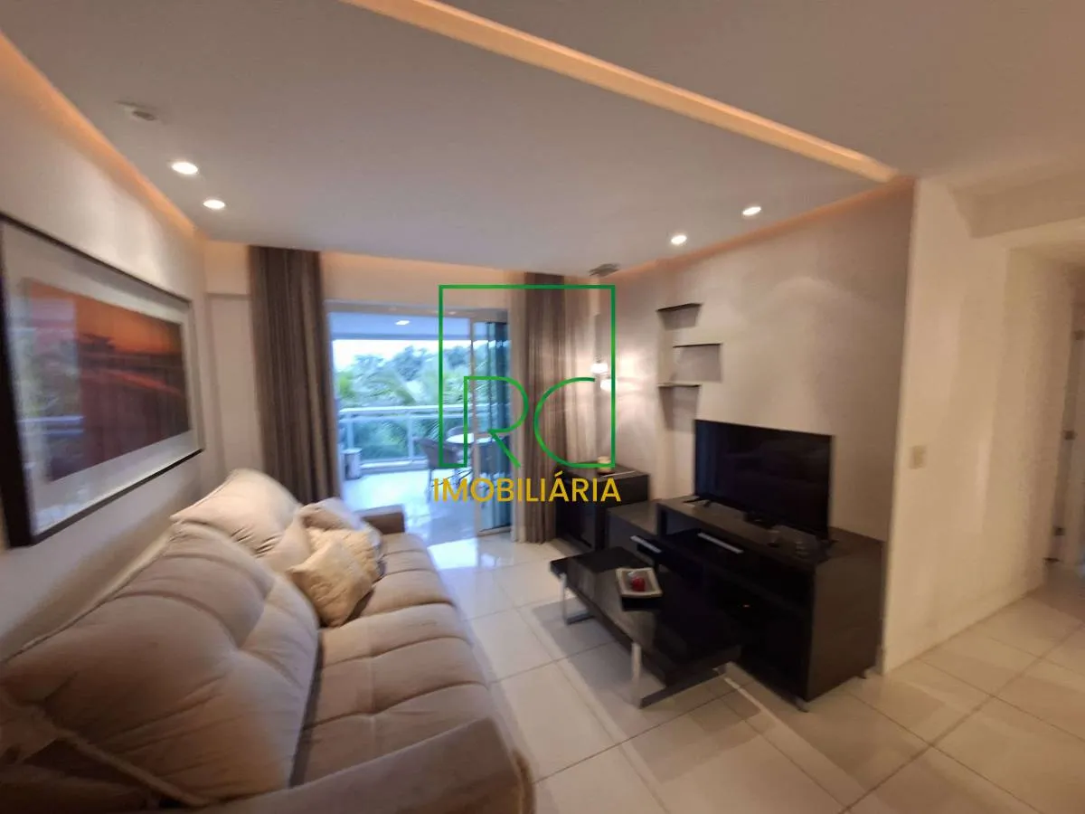 3-suite apartment with enclosed balcony and 115 m² — photo 2