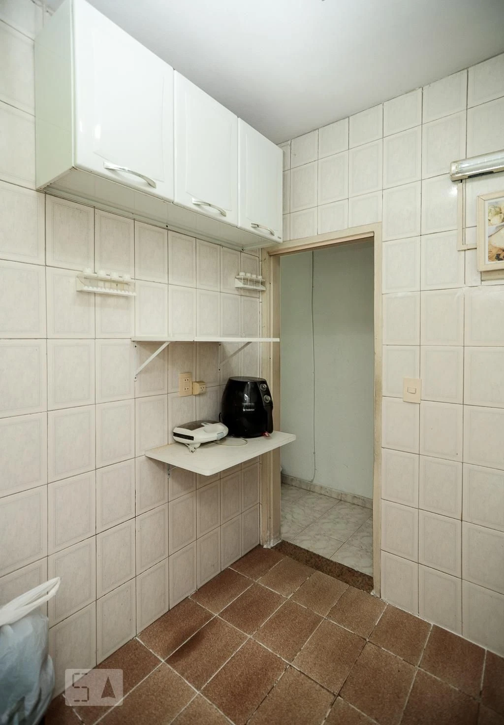 1-bedroom unfurnished apartment with parking and laundry — photo 15