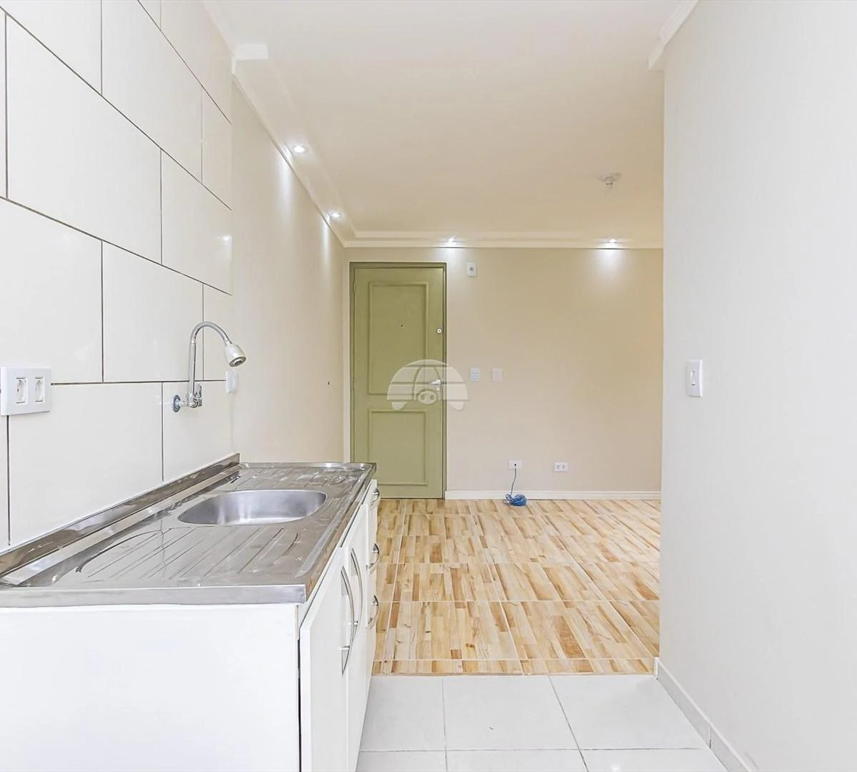 2-bedroom, 42 m² house in Curitiba — photo 9