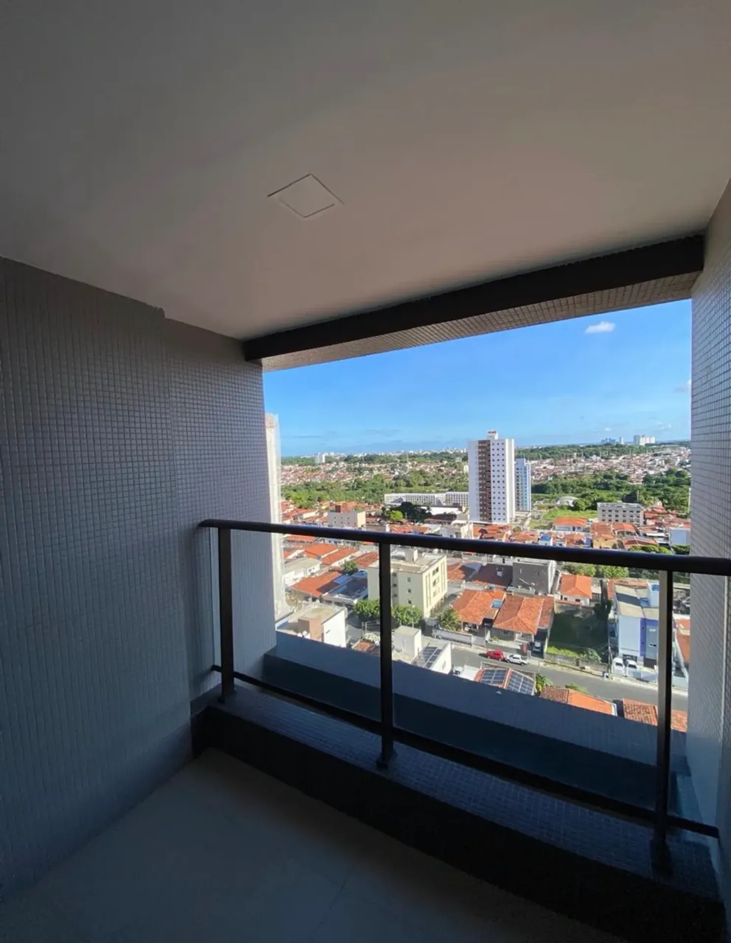 Дом: 2 спальни, 1 со своей ванной, 72 м², Жуан-Песоа