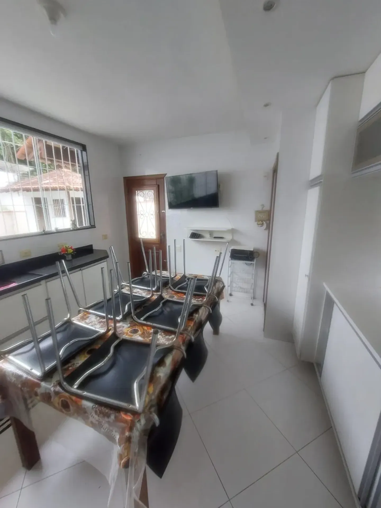 Home office in a 3-bedroom house, 169 m² — photo 28