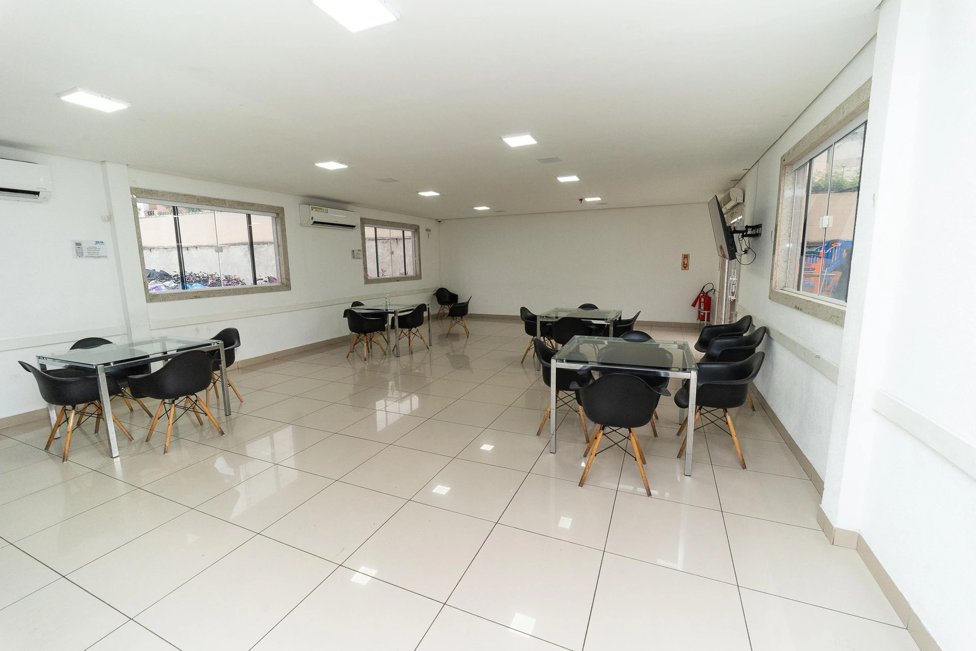 2-bedroom apartment in a building with a pool — photo 32