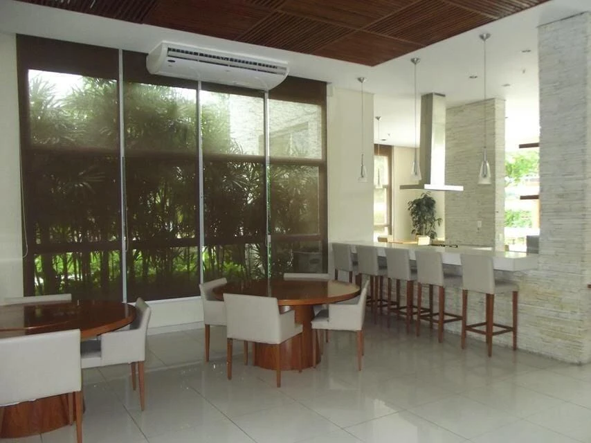 Furnished apartment with 3 bedrooms and 4 bathrooms — photo 48