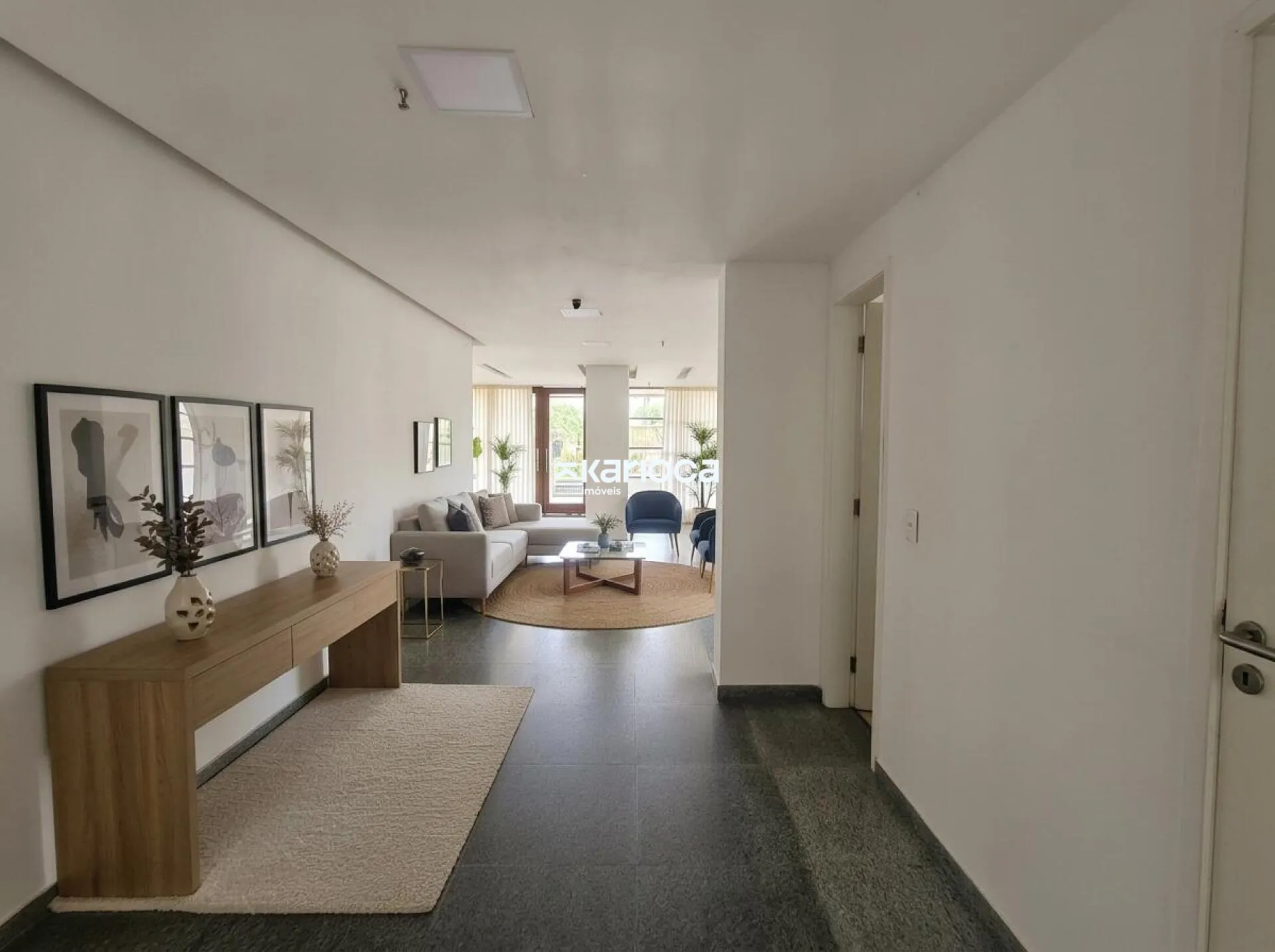 Duplex penthouse with 2 en-suite bedrooms and floor-to-ceiling windows — photo 21