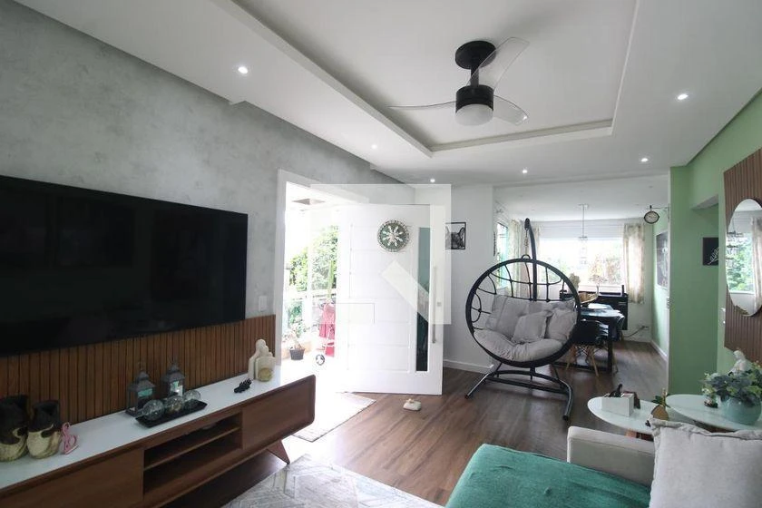 House for rent with 3 en-suite bedrooms and 200 m² — photo 4