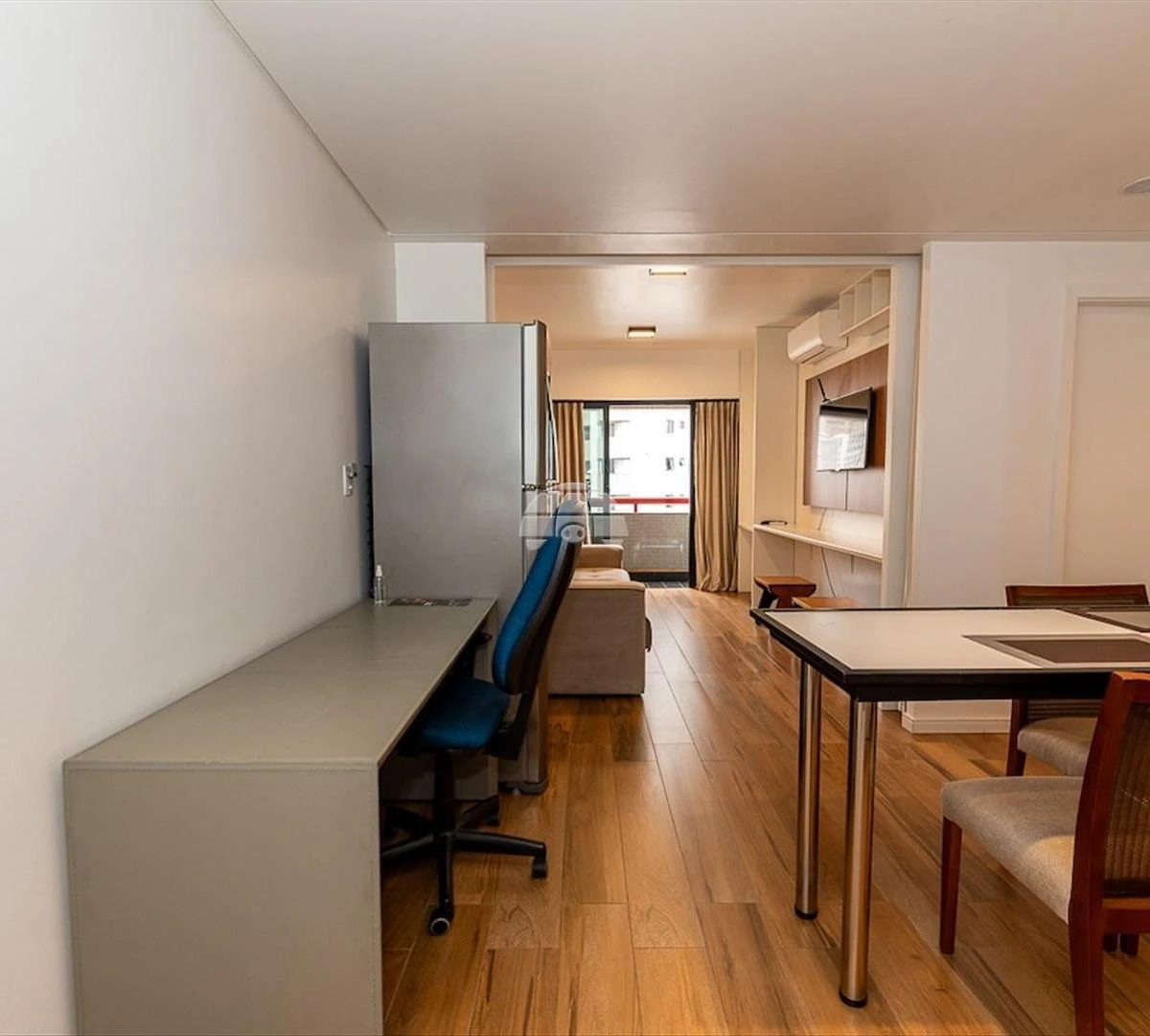 Furnished apartment, 54 m², with a home office — photo 8