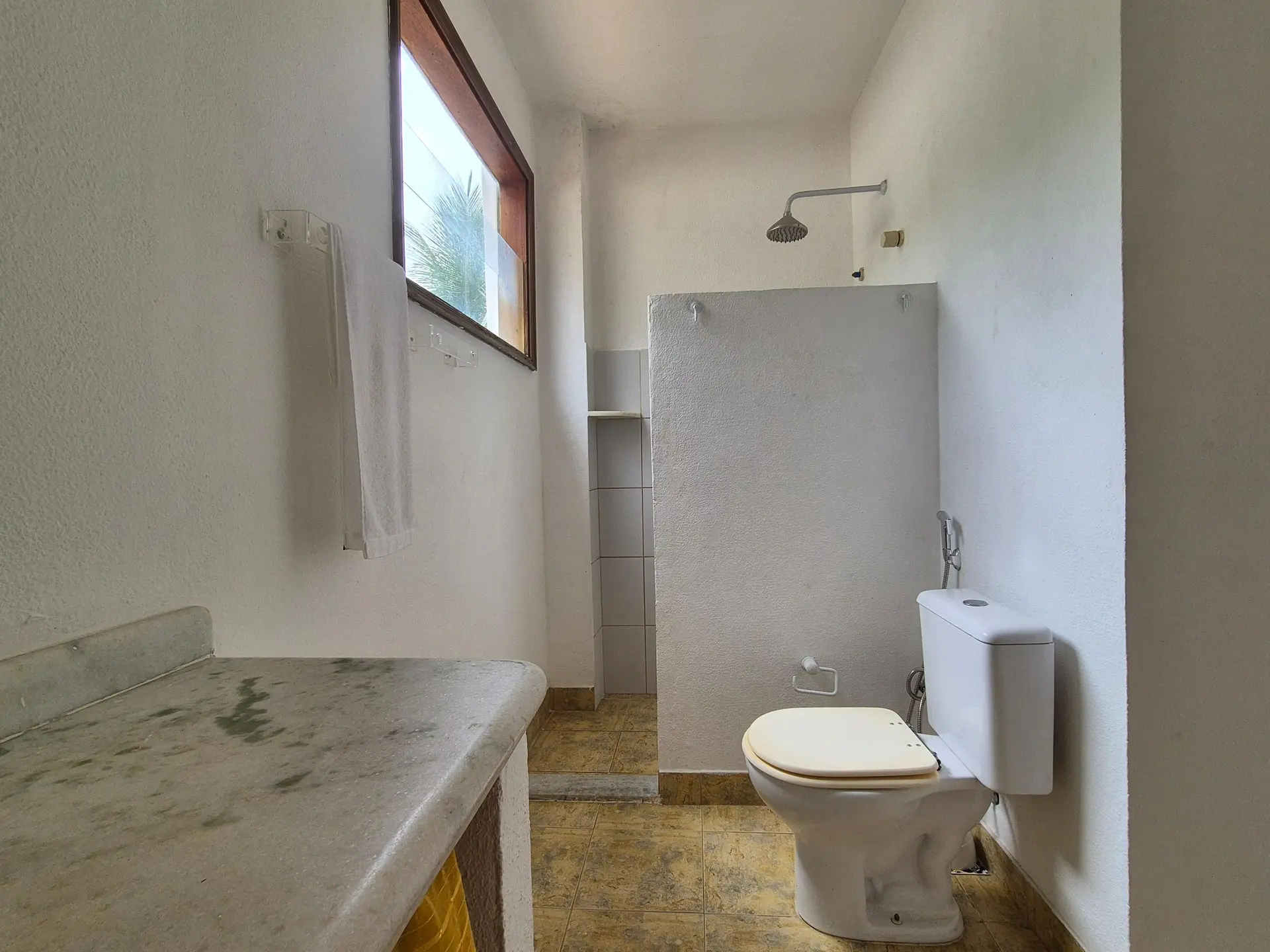 Condominium house to rent with 3 bedrooms and a suite — photo 16
