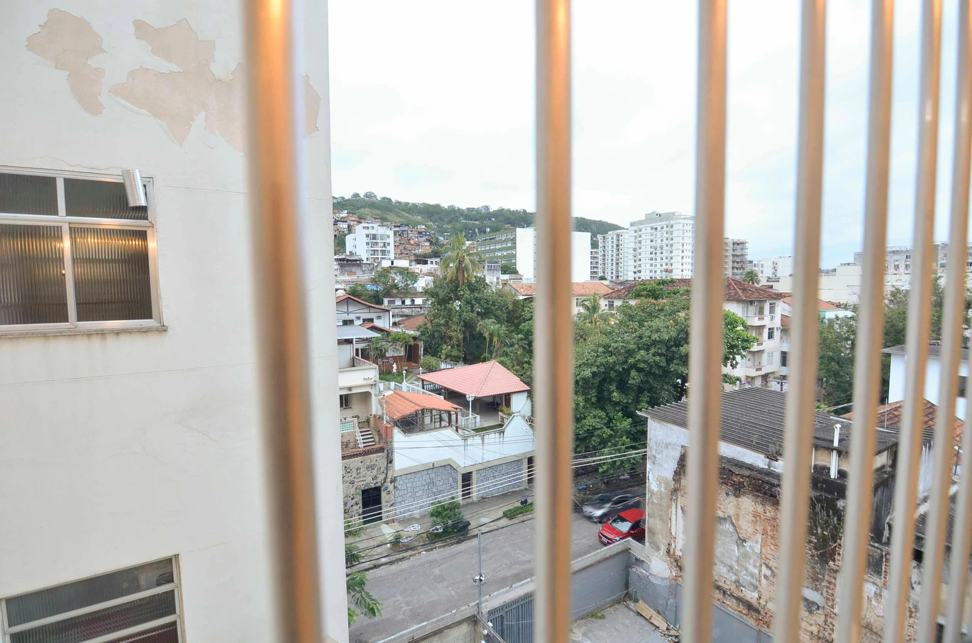 2-bedroom apartment with a walk-in closet in Rio de Janeiro — photo 29