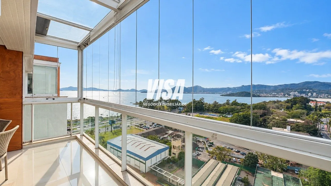 Apartment on the 17th floor with floor-to-ceiling windows — photo 7