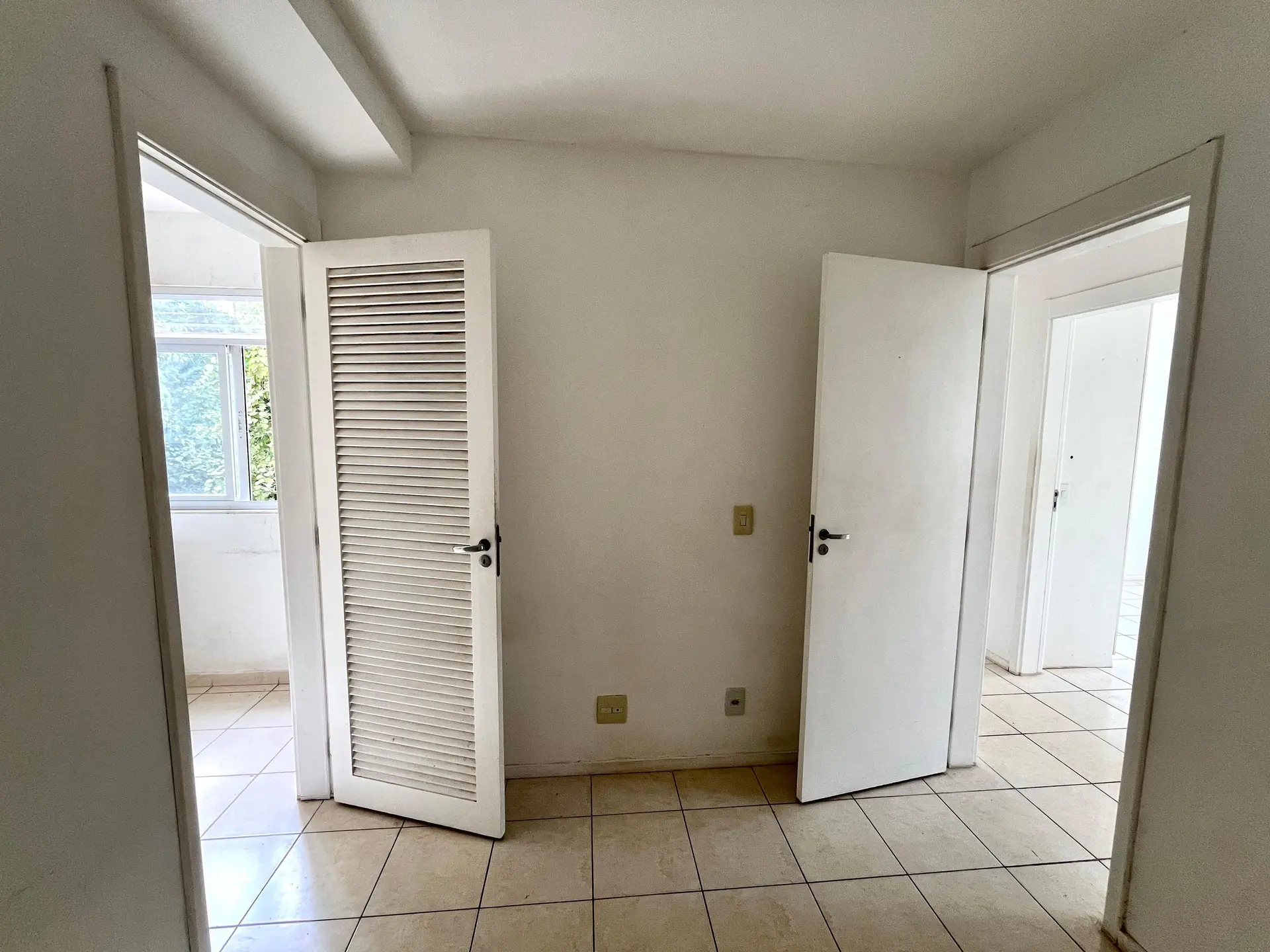 Квартира з 3 спальнями та балконом, 3 ванні — photo 28