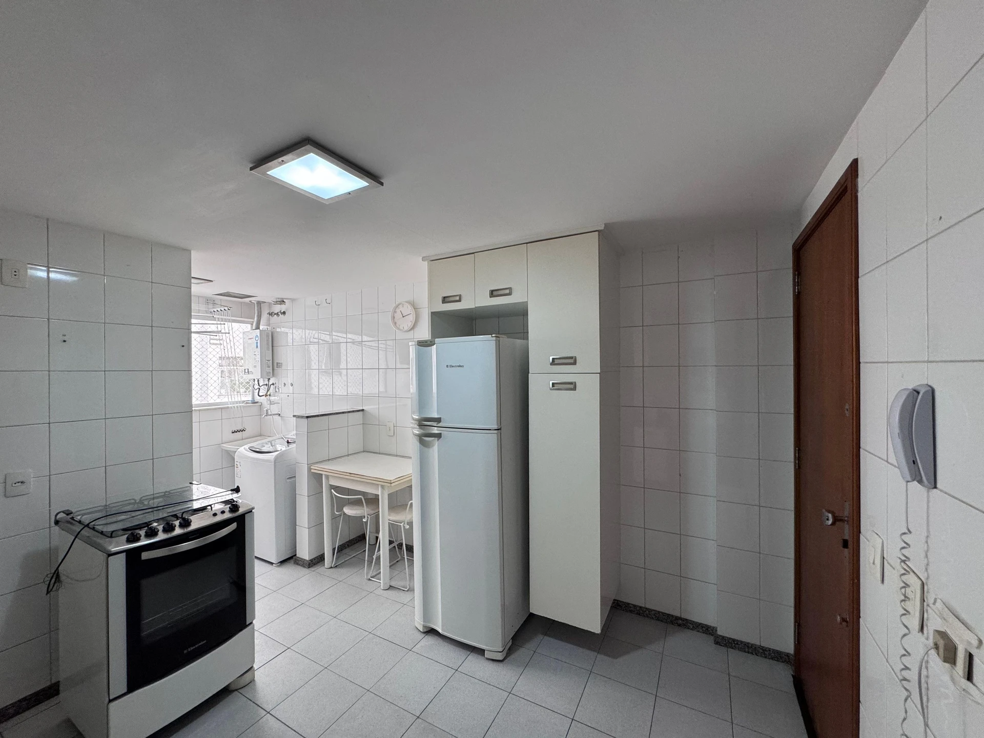 Apartamento mobiliado com 3 quartos e 2 suítes — photo 3
