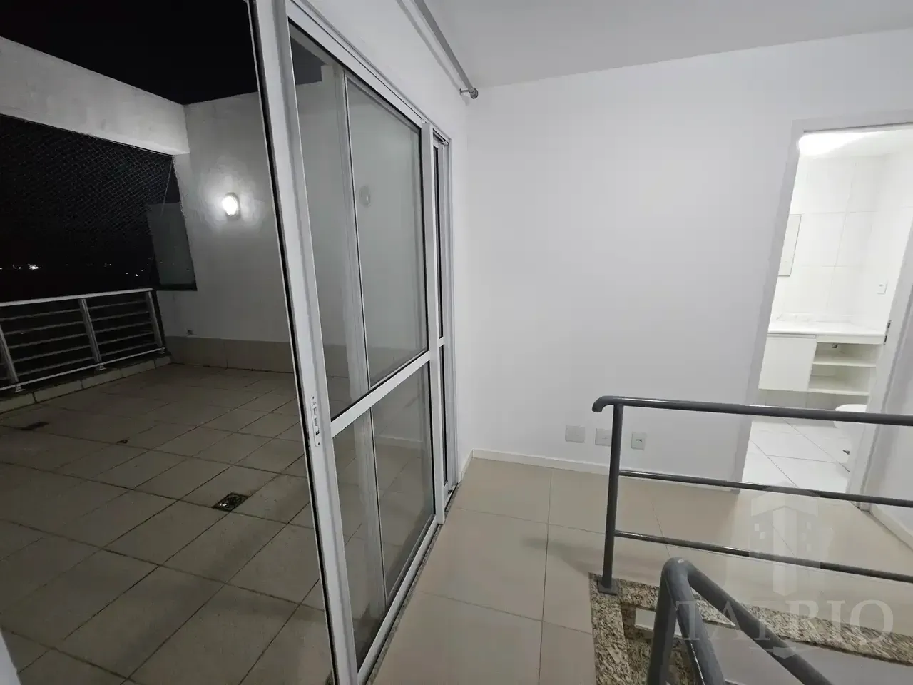 Furnished penthouse with 3 bedrooms and 3 baths — photo 25
