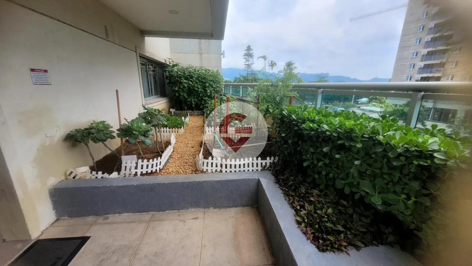 Departamento de 1 dormitorio con balcón cerrado con vidrio — photo 11