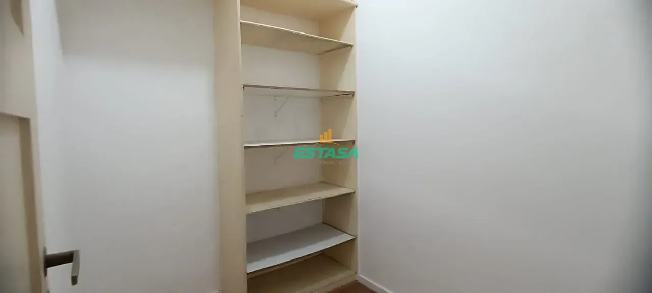 2-bedroom apartment in a building with a pool — photo 21