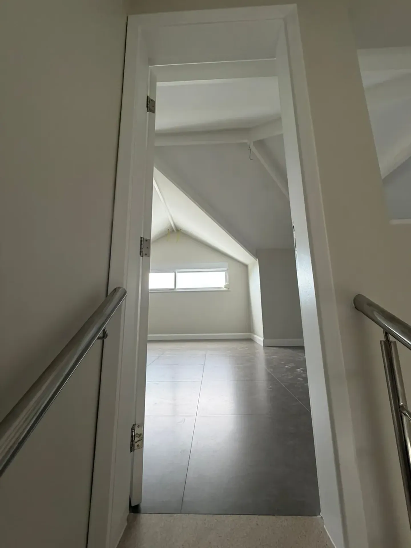 Rental house with 4 bedrooms, 5 baths and 360 m² — photo 40