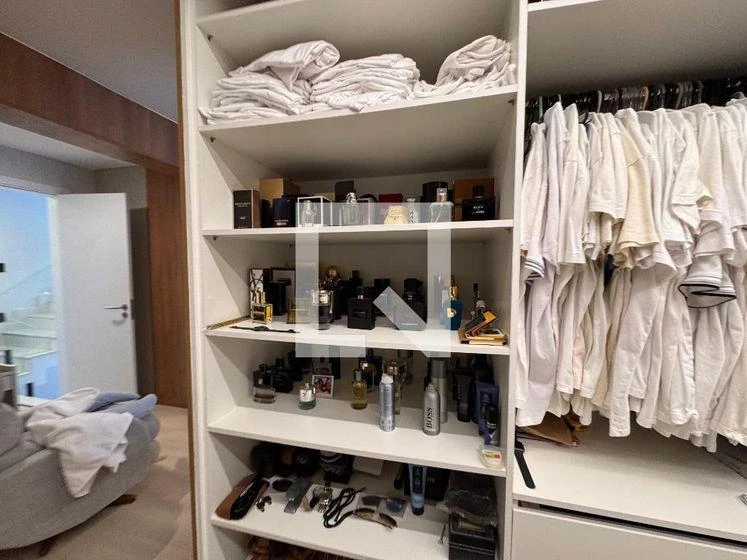 House, 280 m², with a walk-in closet — photo 3