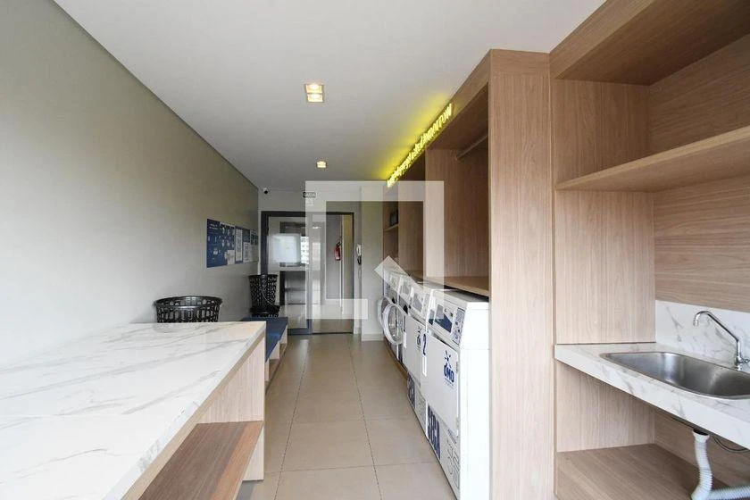 25 m² apartment with a home office and a washing machine — photo 17